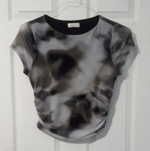 Elegant Black and Gray Women's Crop Top